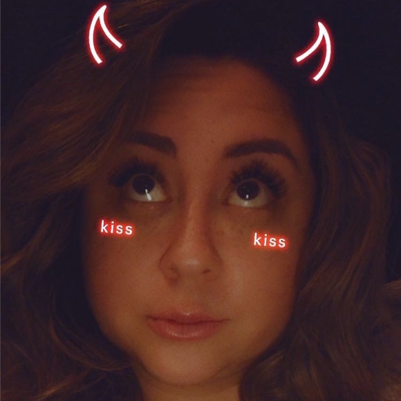 Meet your Posher, Karina - Picture 4 of 6